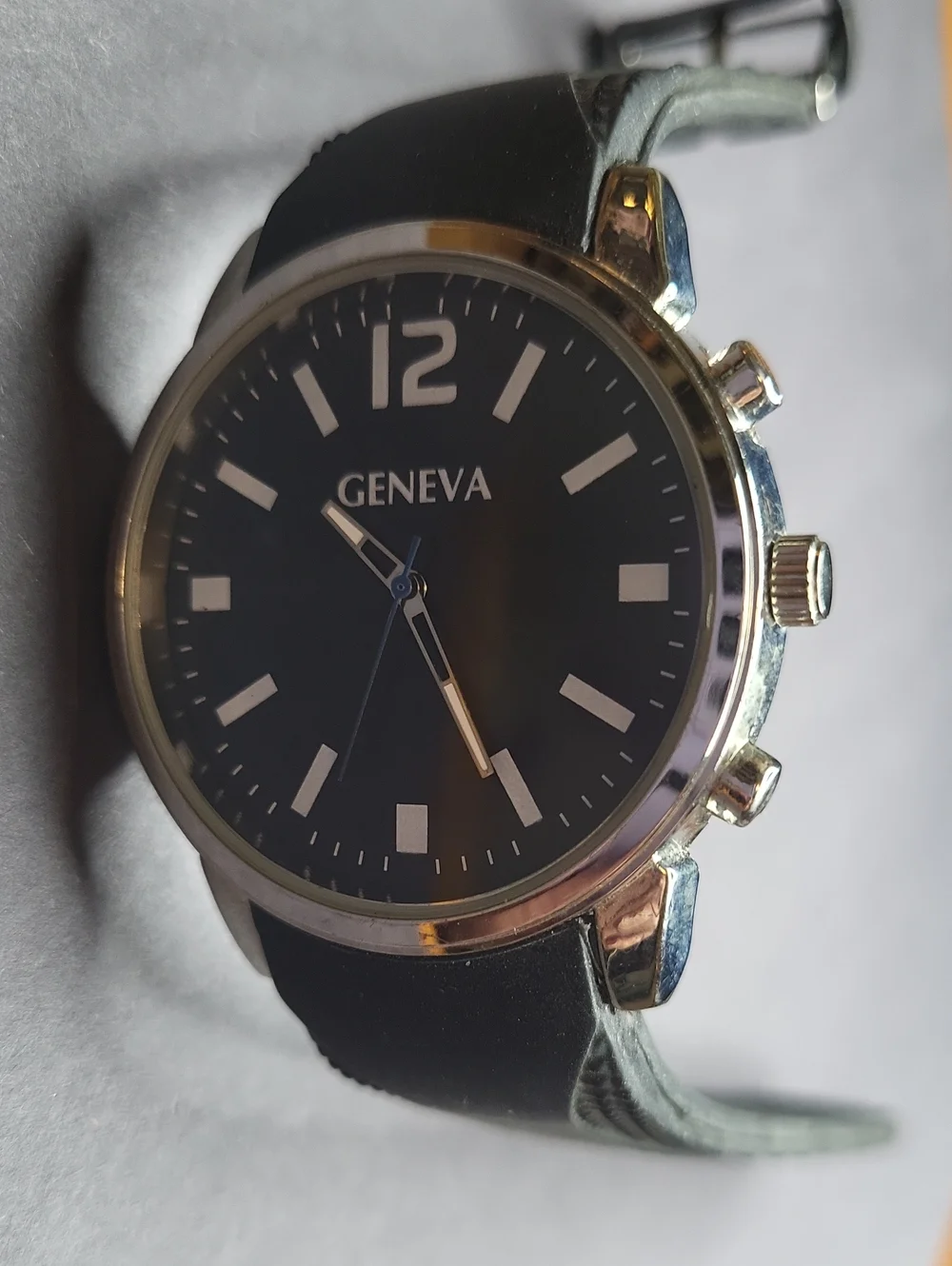 Geneva Men’s Black Dial Watch with Blue Second Hand